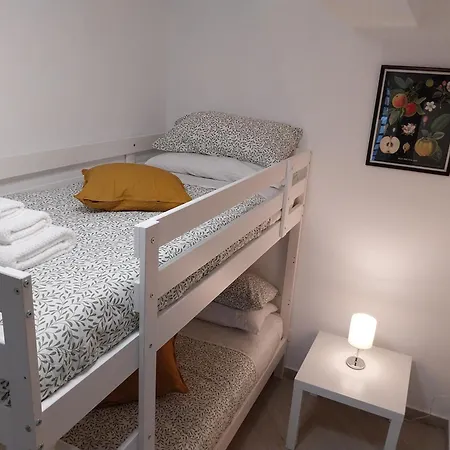 Apart Otel La Vela 1 *